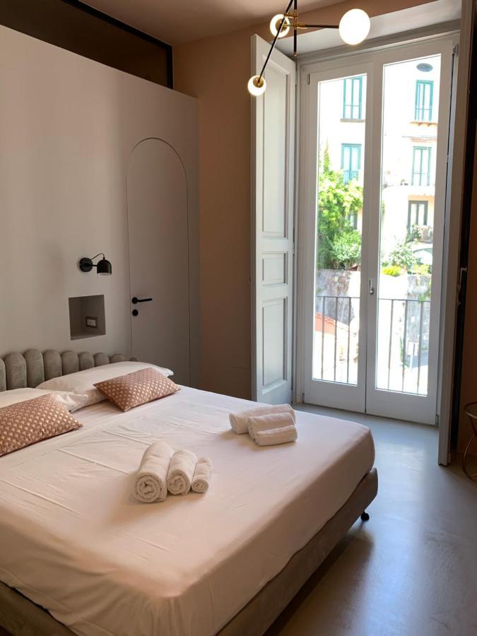ساليرنو Luciani 33 Luxury Rooms المظهر الخارجي الصورة